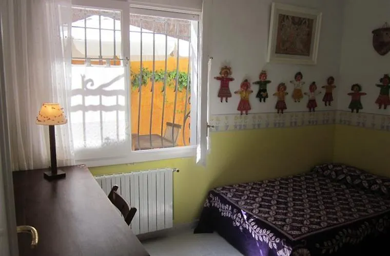 Villa Jordana One Step To The Beach Sant Pol De Mar 0*,  İspanya