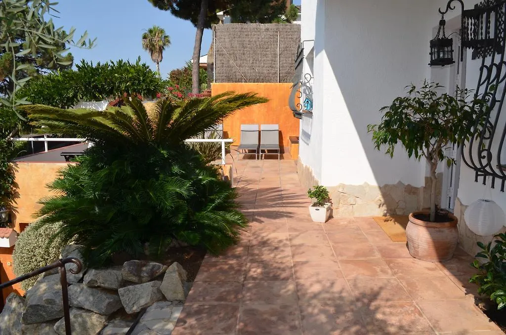 Villa Jordana One Step To The Beach Sant Pol De Mar
